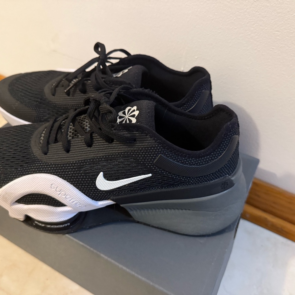 Nike Black and Gray Training Sneakers